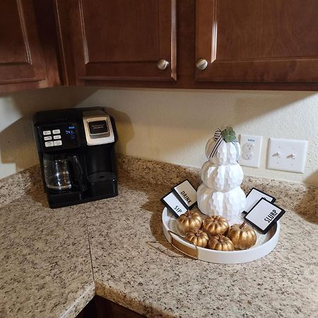 Spacious Villa Close To The Beach, 10 Sleeps Galveston Exterior foto